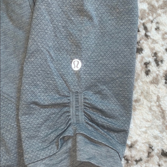 Lululemon leggings - Picture 2 of 4